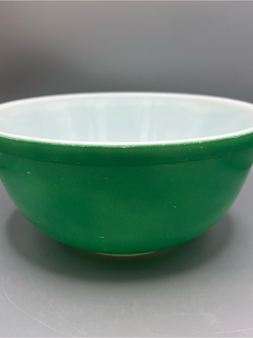 Vintage PYREX #403 Primary GREEN Mixing Nesting Bowl 2 1/2 Quart